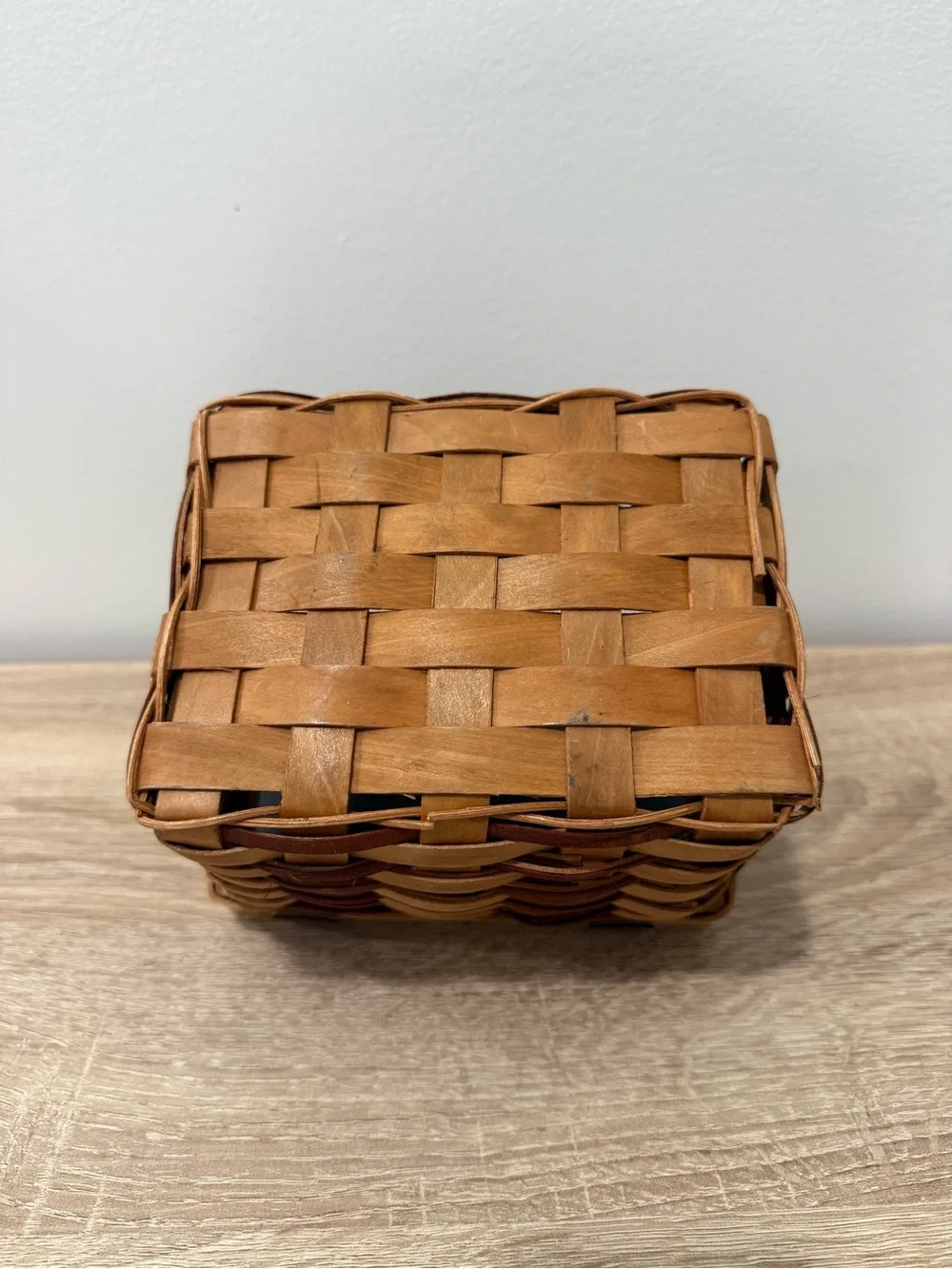 Vintage Woven Christmas Picnic Basket Snowman Angel Lid Leather Hinged Handle